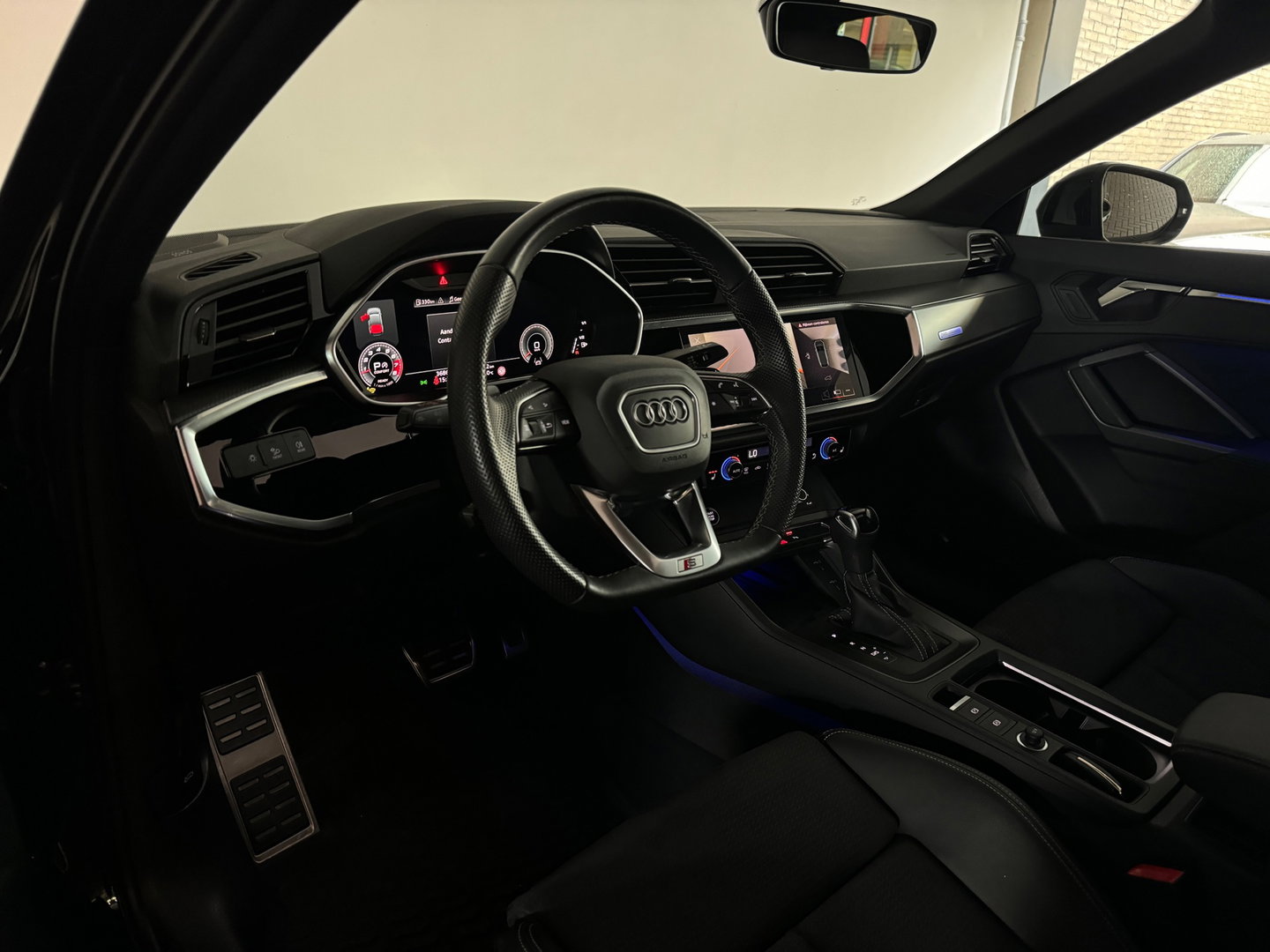 Audi Q3 Sportback 35 TFSI S Line Competiti Pano|Memory|Sonos