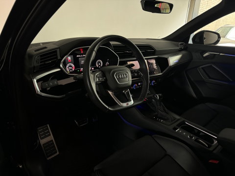 Audi Q3 Sportback 35 TFSI S Line Competiti Pano|Memory|Sonos