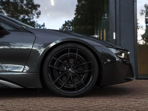 BMW i8 Harman Kardon | Carbon Diffusor | 21"