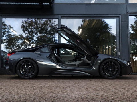 BMW i8 Harman Kardon | Carbon Diffusor | 21"