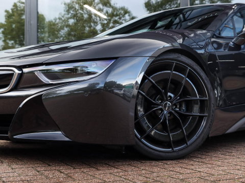 BMW i8 Harman Kardon | Carbon Diffusor | 21"