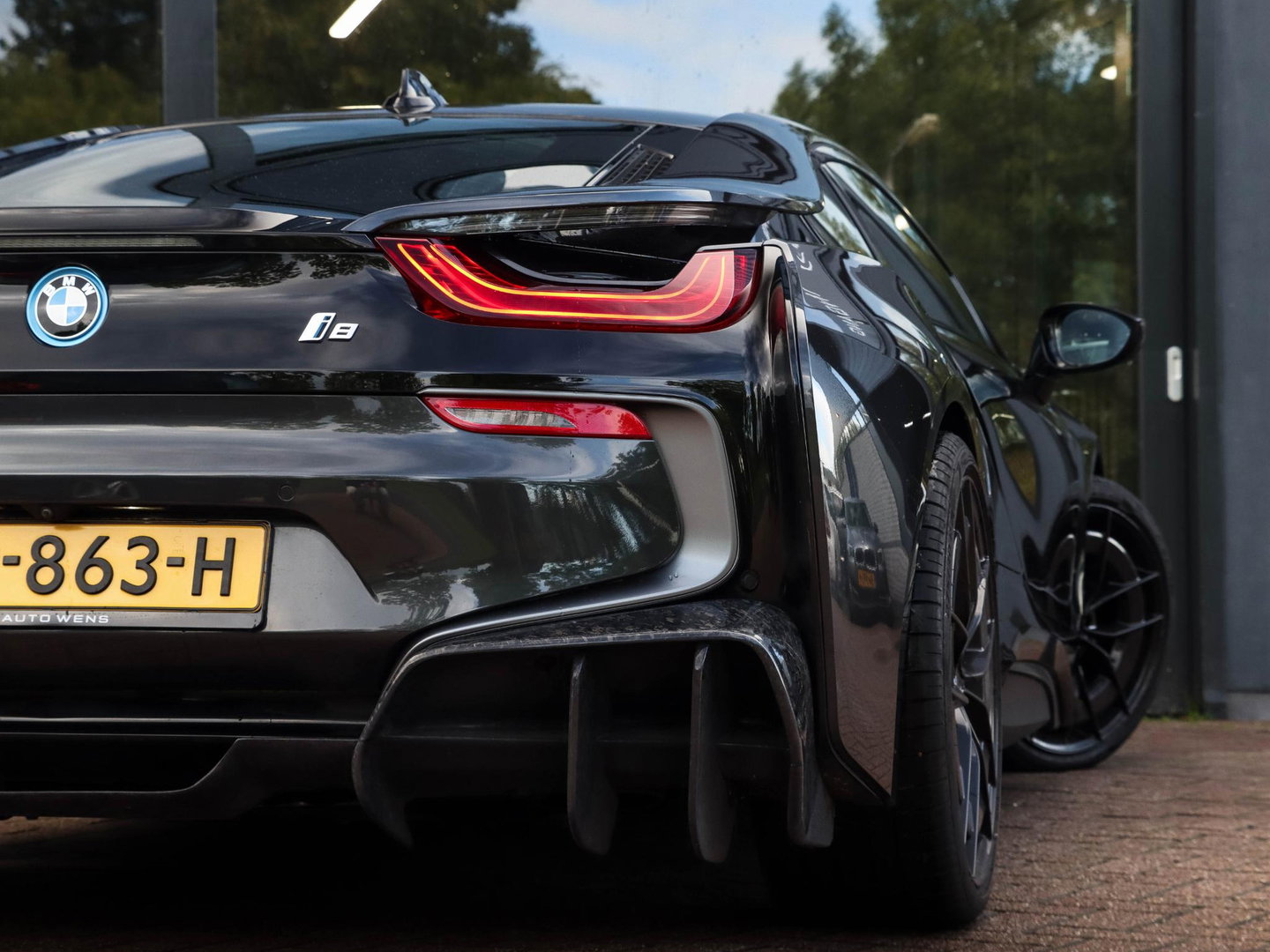 BMW i8 Harman Kardon | Carbon Diffusor | 21"
