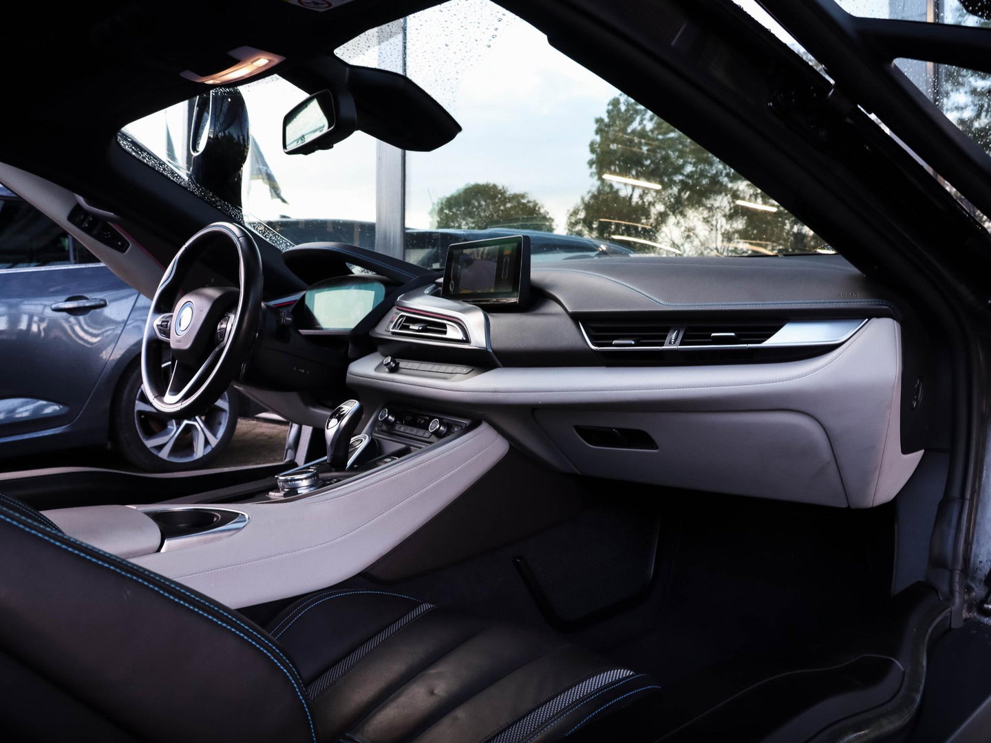 BMW i8 Harman Kardon | Carbon Diffusor | 21"