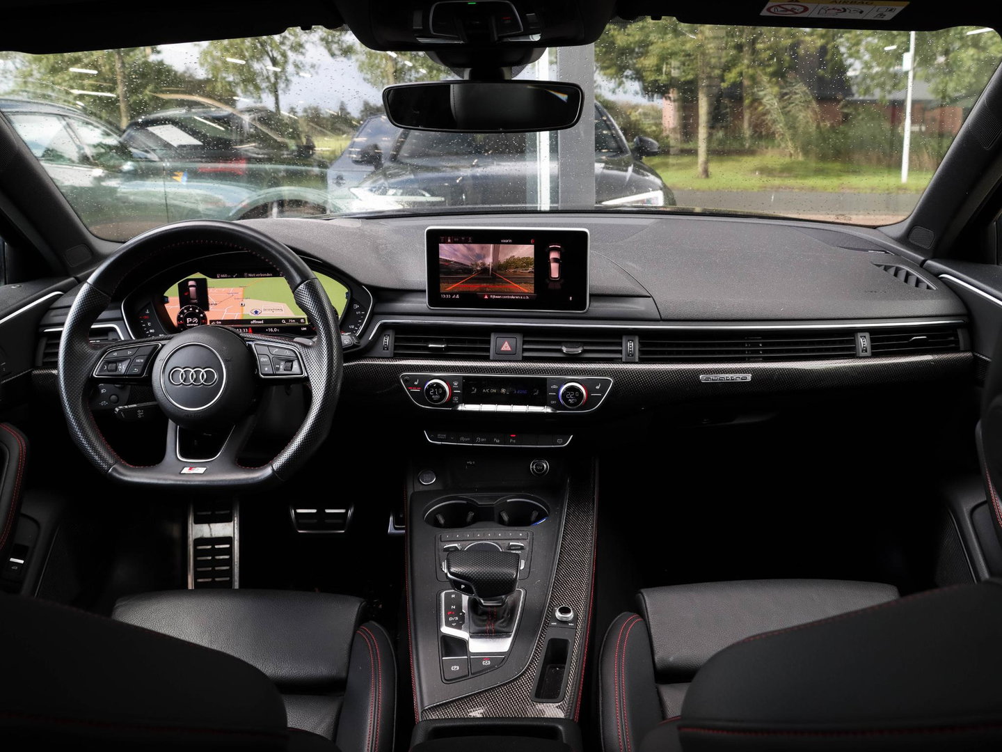 Audi A4 Avant 2.0 TFSI quattro S line Black edition 250PK B&O Pano 360 Keyless Head Up