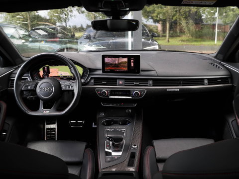 Audi A4 Avant 2.0 TFSI quattro S line Black edition 250PK B&O Pano 360 Keyless Head Up
