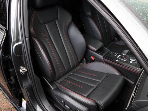 Audi A4 Avant 2.0 TFSI quattro S line Black edition 250PK B&O Pano 360 Keyless Head Up