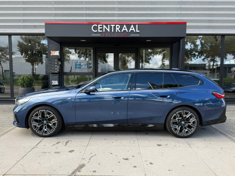 BMW 5 Serie Touring 530e M-Sport Pano|Harman&Kardon|ACC|Memory|4wielbesturing|Keyless|300PK