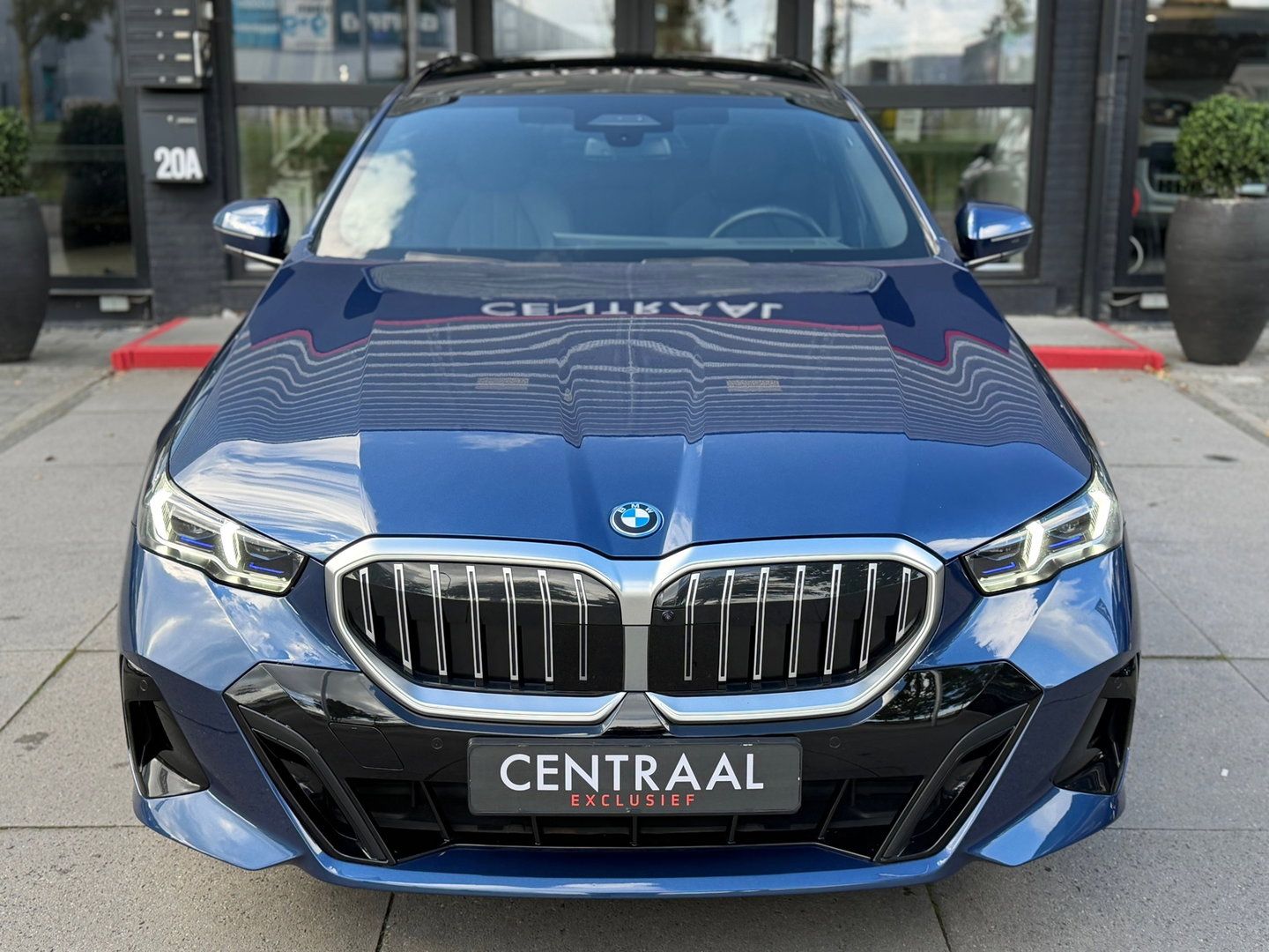 BMW 5 Serie Touring 530e M-Sport Pano|Harman&Kardon|ACC|Memory|4wielbesturing|Keyless|300PK