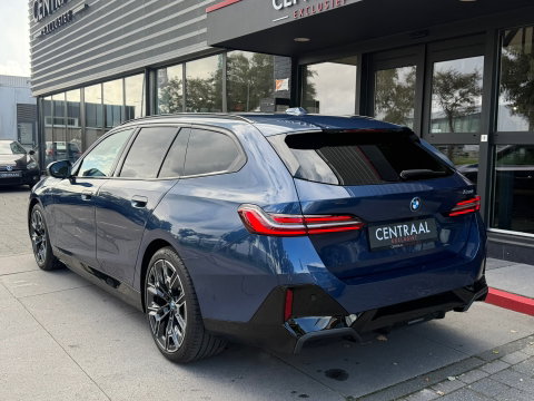 BMW 5 Serie Touring 530e M-Sport Pano|Harman&Kardon|ACC|Memory|4wielbesturing|Keyless|300PK