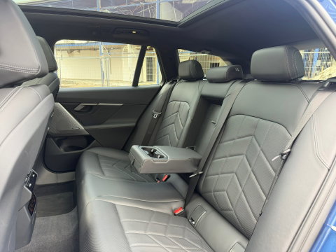 BMW 5 Serie Touring 530e M-Sport Pano|Harman&Kardon|ACC|Memory|4wielbesturing|Keyless|300PK