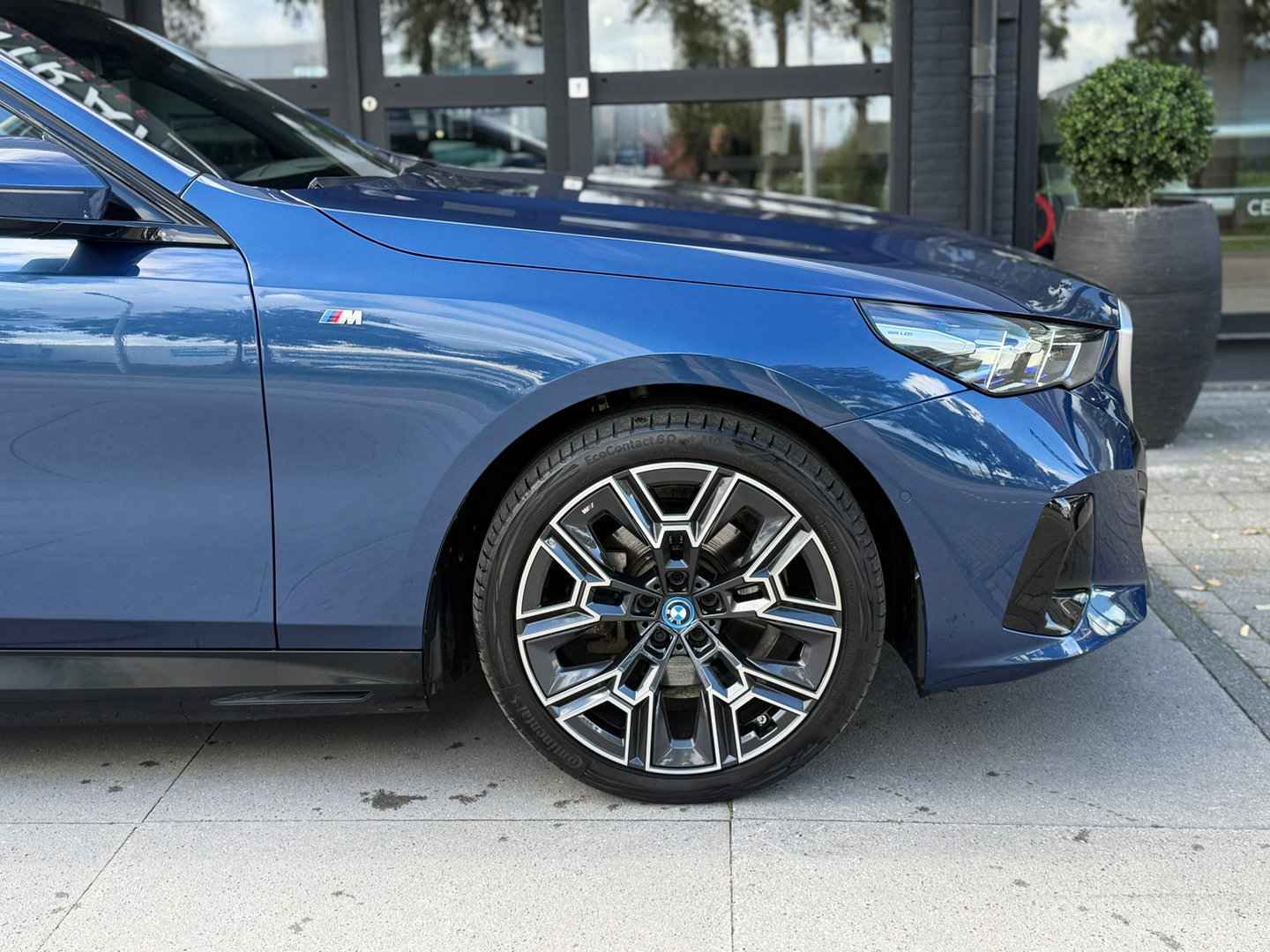 BMW 5 Serie Touring 530e M-Sport Pano|Harman&Kardon|ACC|Memory|4wielbesturing|Keyless|300PK
