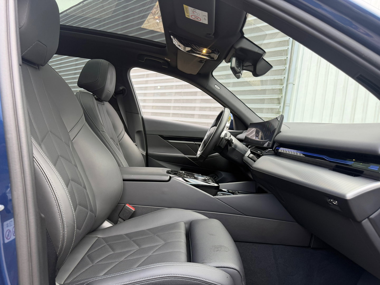 BMW 5 Serie Touring 530e M-Sport Pano|Harman&Kardon|ACC|Memory|4wielbesturing|Keyless|300PK