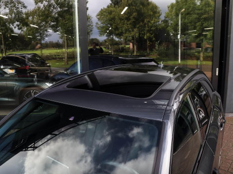 Audi A4 Avant 2.0 TFSI quattro S line Black edition 250PK B&O Pano 360 Keyless Head Up