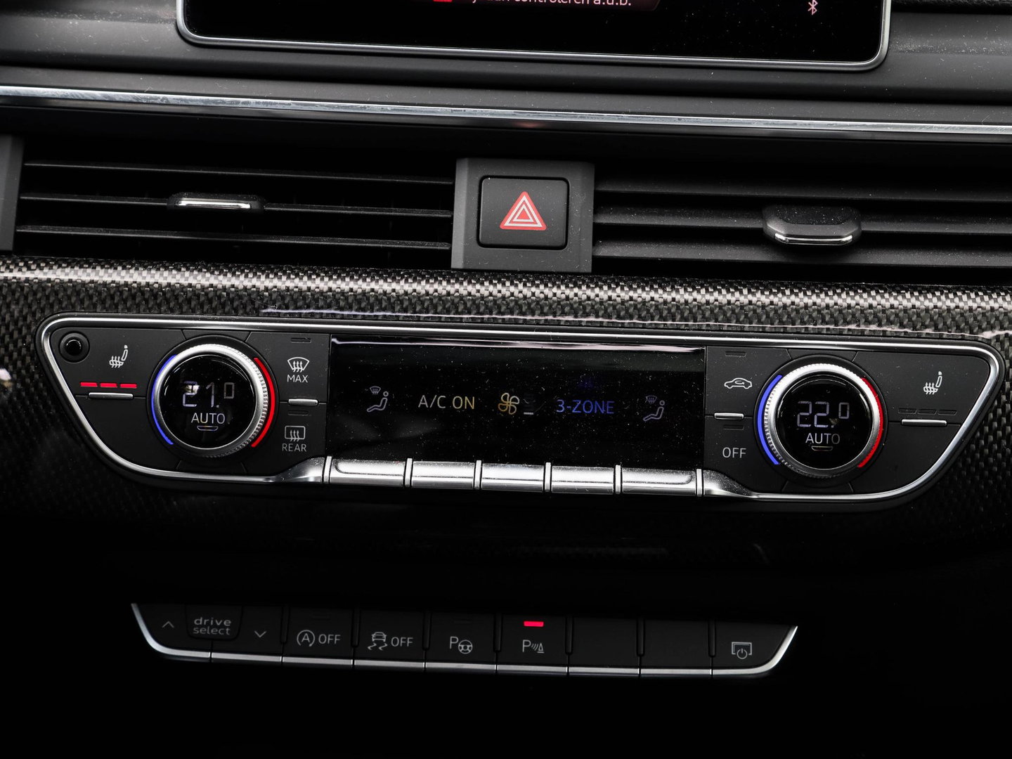 Audi A4 Avant 2.0 TFSI quattro S line Black edition 250PK B&O Pano 360 Keyless Head Up