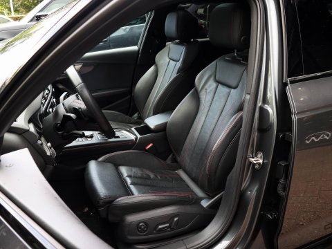 Audi A4 Avant 2.0 TFSI quattro S line Black edition 250PK B&O Pano 360 Keyless Head Up