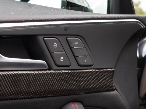 Audi A4 Avant 2.0 TFSI quattro S line Black edition 250PK B&O Pano 360 Keyless Head Up