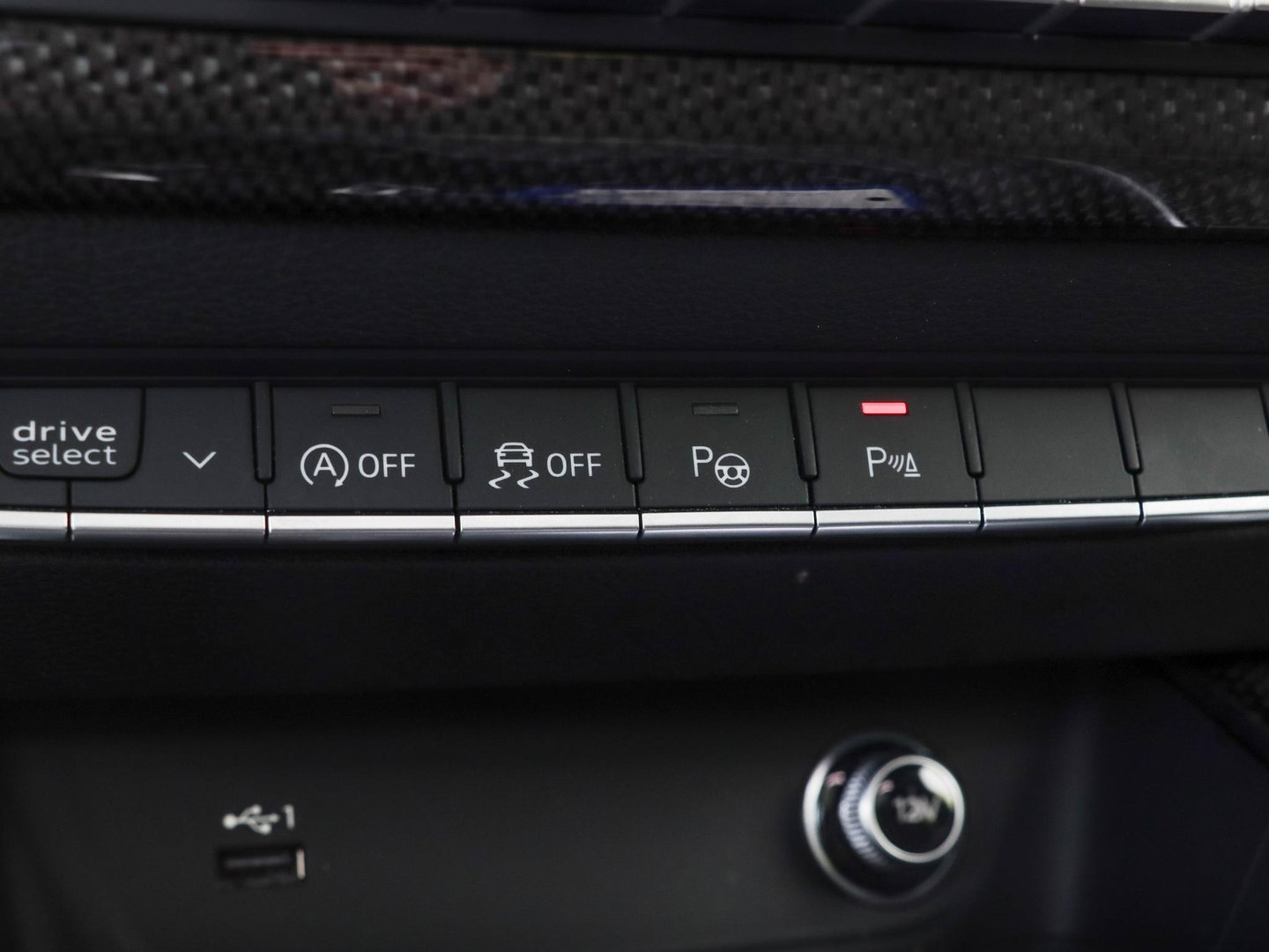 Audi A4 Avant 2.0 TFSI quattro S line Black edition 250PK B&O Pano 360 Keyless Head Up