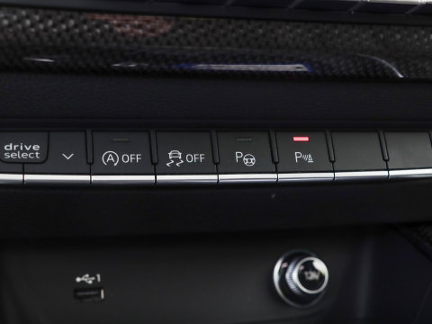 Audi A4 Avant 2.0 TFSI quattro S line Black edition 250PK B&O Pano 360 Keyless Head Up