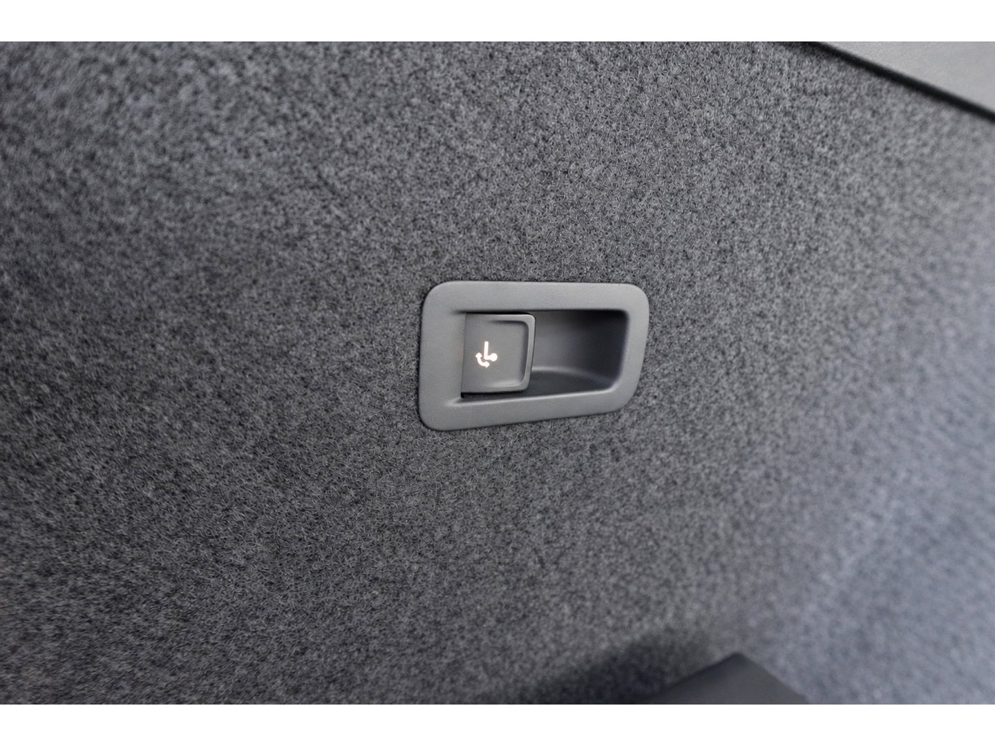 CUPRA Formentor 1.4 e-Hybrid VZ PANO KEYLESS 360 ACC VOL