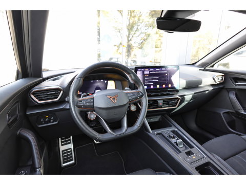 CUPRA Formentor 1.4 e-Hybrid VZ PANO KEYLESS 360 ACC VOL