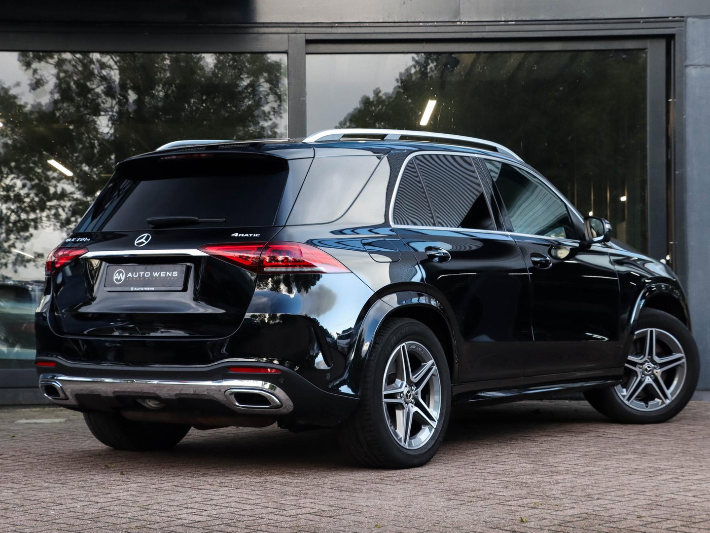 Mercedes-Benz GLE 350 e 4MATIC AMG Line Luchtvering Distronic 360 Cam Trekhaak BTW AUTO