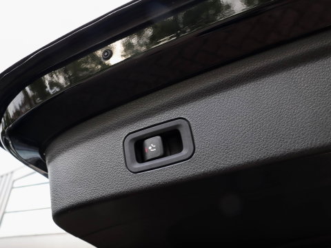 Mercedes-Benz GLE 350 e 4MATIC AMG Line Luchtvering Distronic 360 Cam Trekhaak BTW AUTO