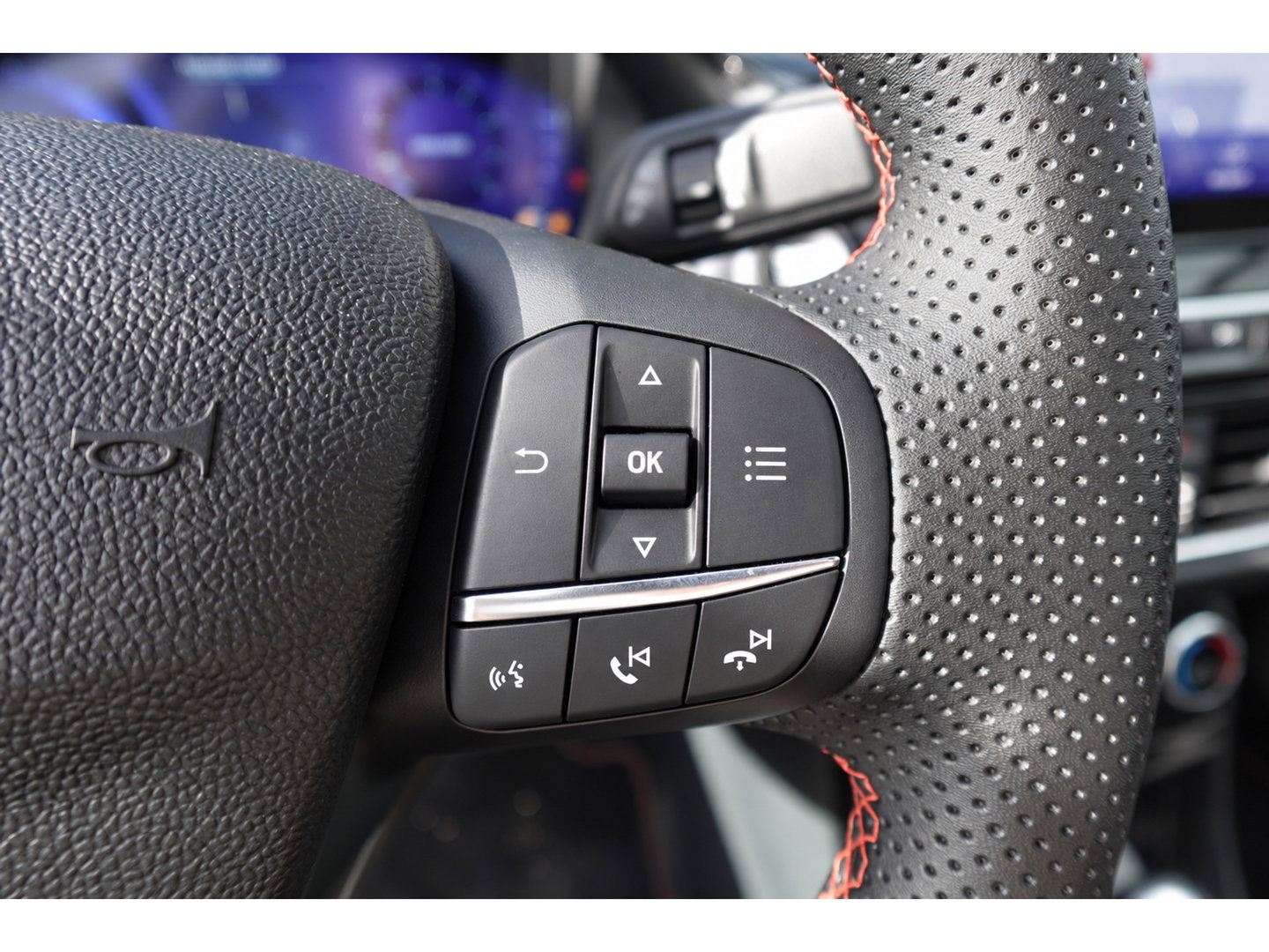 Ford Puma 1.0 EcoBoost Hybrid ST-Line PANO CAM CARPLAY