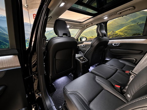 Volvo XC90 2.0 T8 Plug-in hybrid AWD Ultra Dark Exec. Ed.