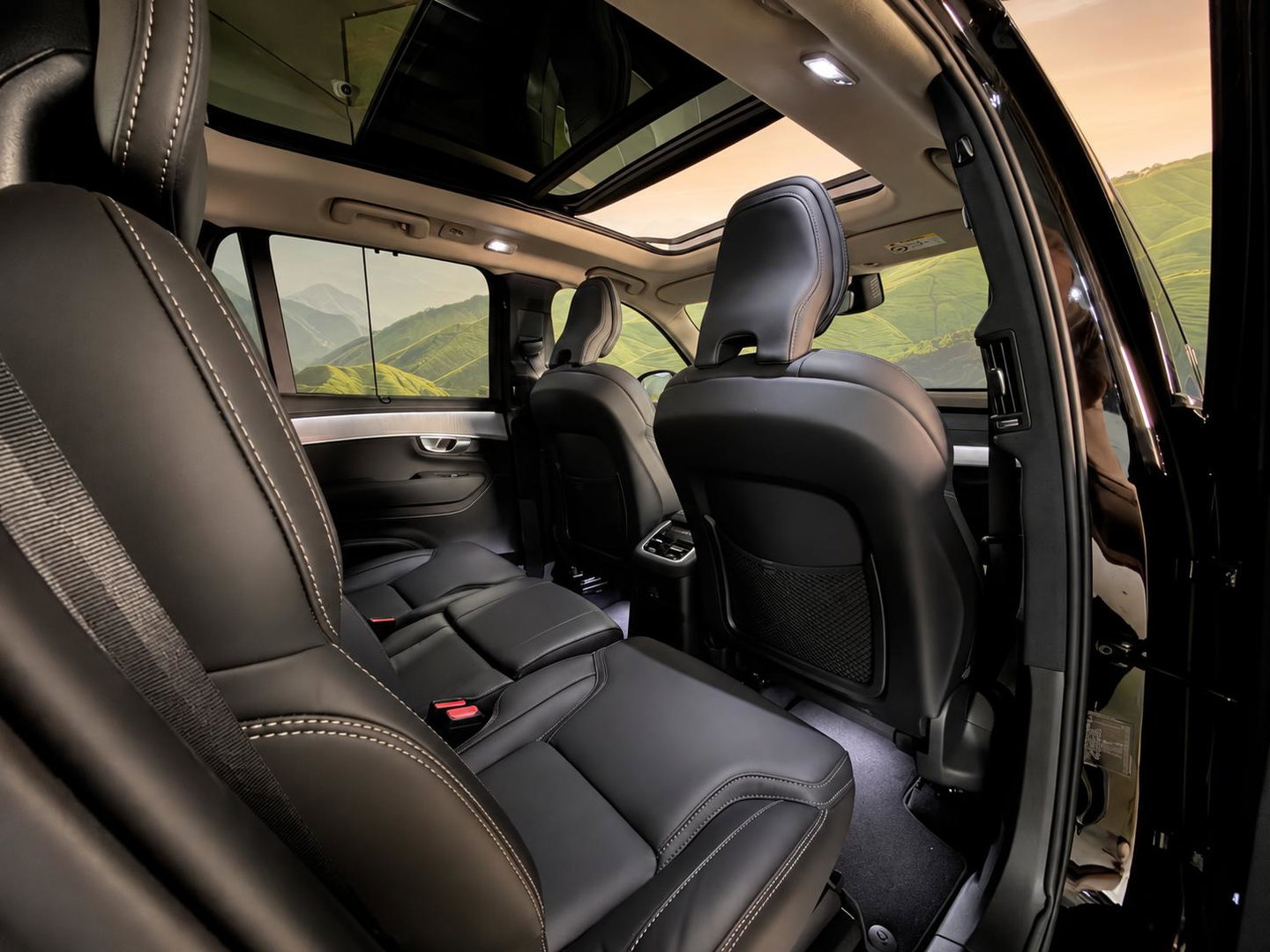 Volvo XC90 2.0 T8 Plug-in hybrid AWD Ultra Dark Exec. Ed.