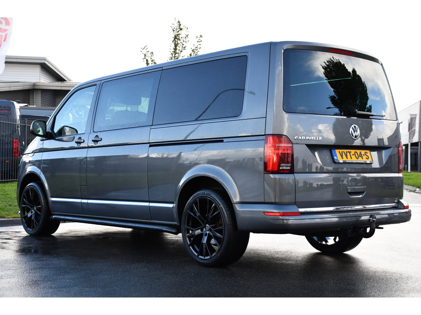 Volkswagen Transporter 2.0 TDI L2H1 30 DC Caravelle FULL OPTIONS! Adaptieve Cruise, Camera, Carplay, 2 x Schuifdeur, Leder, LED, 204pk, Automaat, Clima, Stoelverwarming, Uniek!