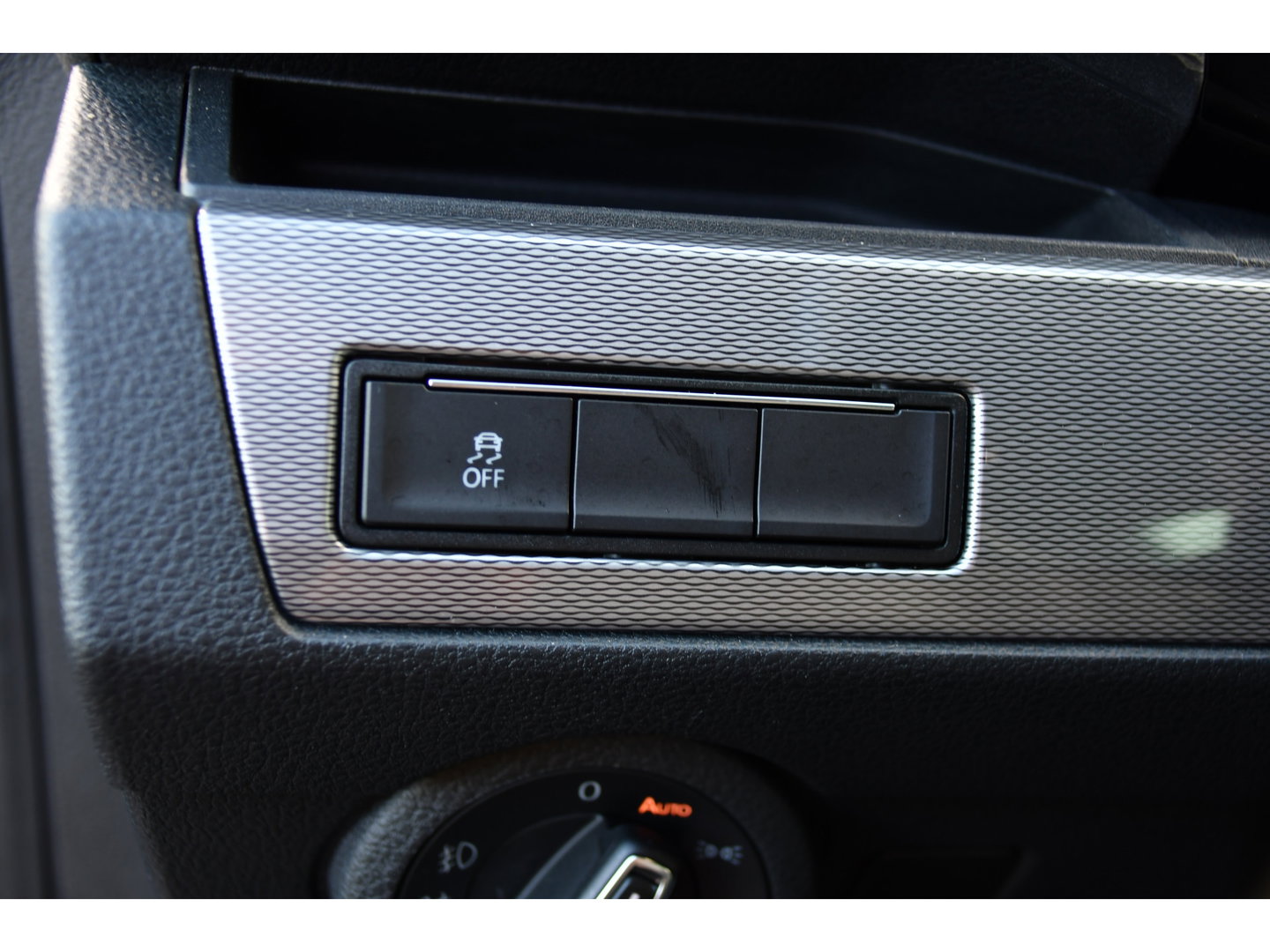 Volkswagen Transporter 2.0 TDI L2H1 30 DC Caravelle FULL OPTIONS! Adaptieve Cruise, Camera, Carplay, 2 x Schuifdeur, Leder, LED, 204pk, Automaat, Clima, Stoelverwarming, Uniek!