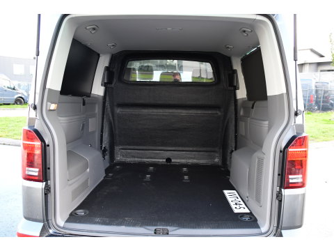 Volkswagen Transporter 2.0 TDI L2H1 30 DC Caravelle FULL OPTIONS! Adaptieve Cruise, Camera, Carplay, 2 x Schuifdeur, Leder, LED, 204pk, Automaat, Clima, Stoelverwarming, Uniek!