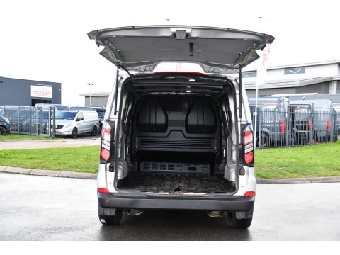 Ford Transit Custom 300 2.0 TDCI L1H1 PB Edition Virtual, Camera, Cruise, Carplay, 2 x Schuifdeur, Stuur verwarming, 136pk, Automaat, Stoelverwarming, Uniek!