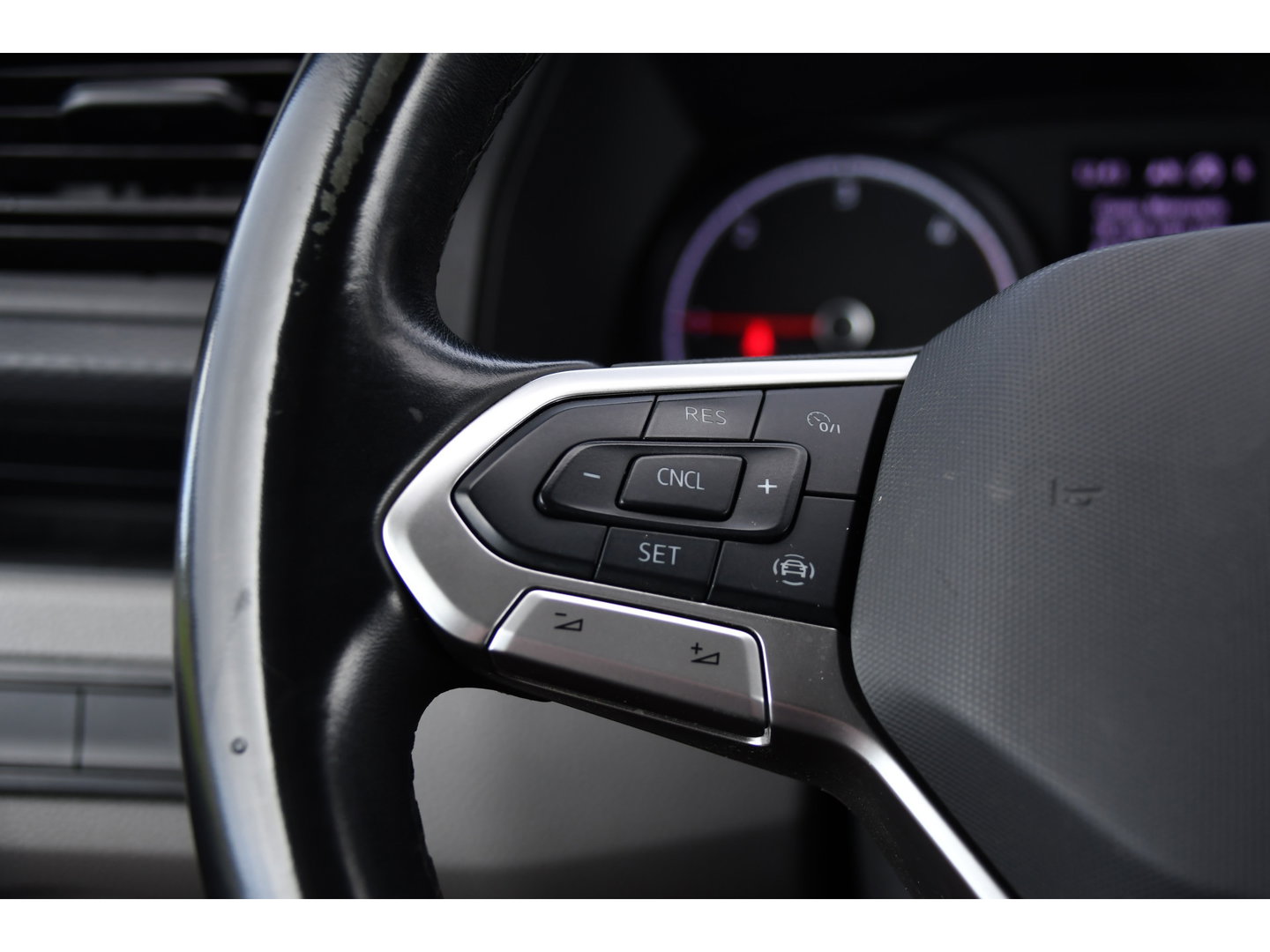 Volkswagen Transporter 2.0 TDI L1H1 30 PB Edition Camera, Cruise, Carplay, Trekhaak, Sensoren, Automaat, 150pk, Multimedia, Uniek!