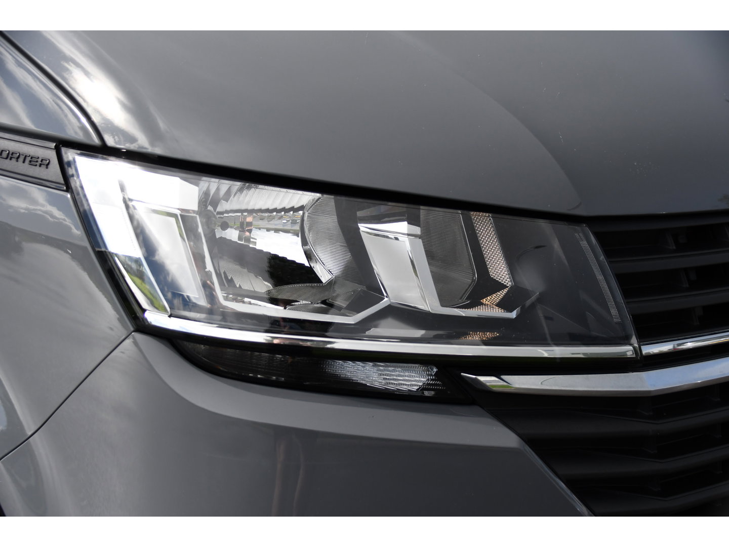 Volkswagen Transporter 2.0 TDI L1H1 30 PB Edition Camera, Cruise, Carplay, Trekhaak, Sensoren, Automaat, 150pk, Multimedia, Uniek!