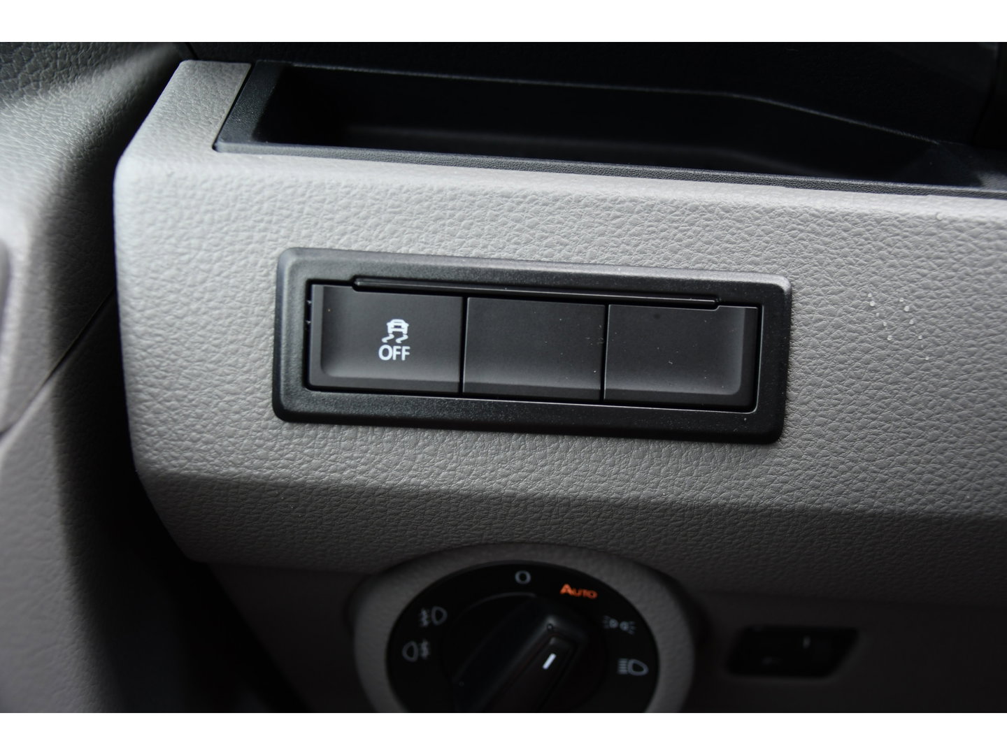 Volkswagen Transporter 2.0 TDI L1H1 30 PB Edition Camera, Cruise, Carplay, Trekhaak, Sensoren, Automaat, 150pk, Multimedia, Uniek!