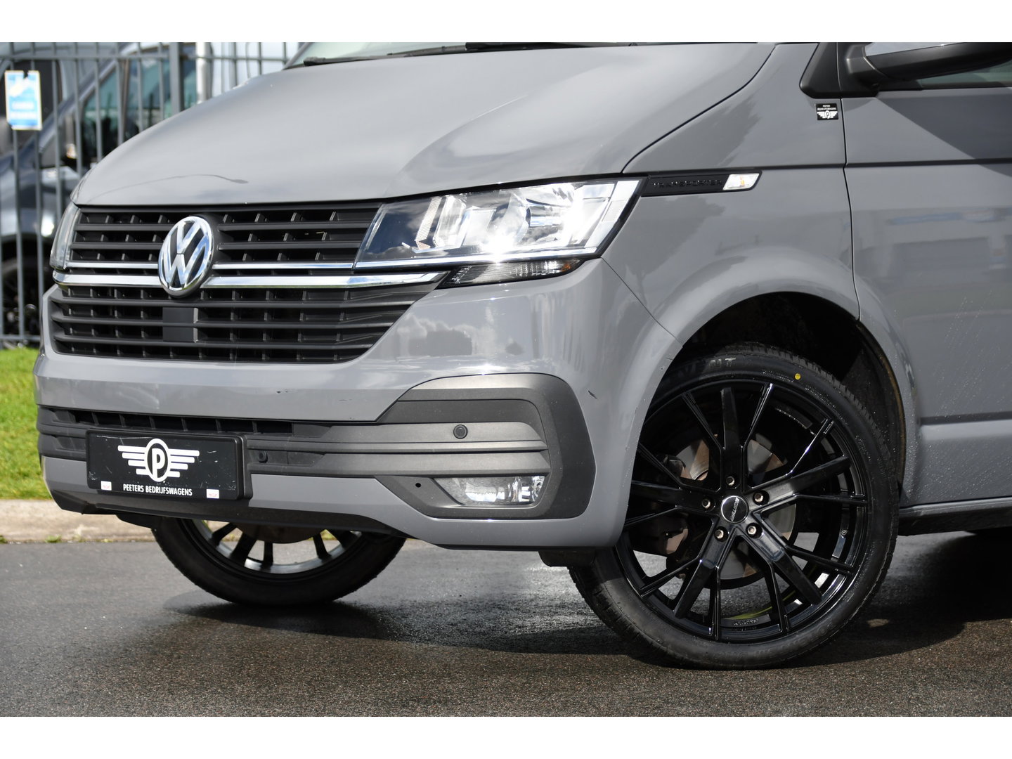 Volkswagen Transporter 2.0 TDI L1H1 30 PB Edition Camera, Cruise, Carplay, Trekhaak, Sensoren, Automaat, 150pk, Multimedia, Uniek!
