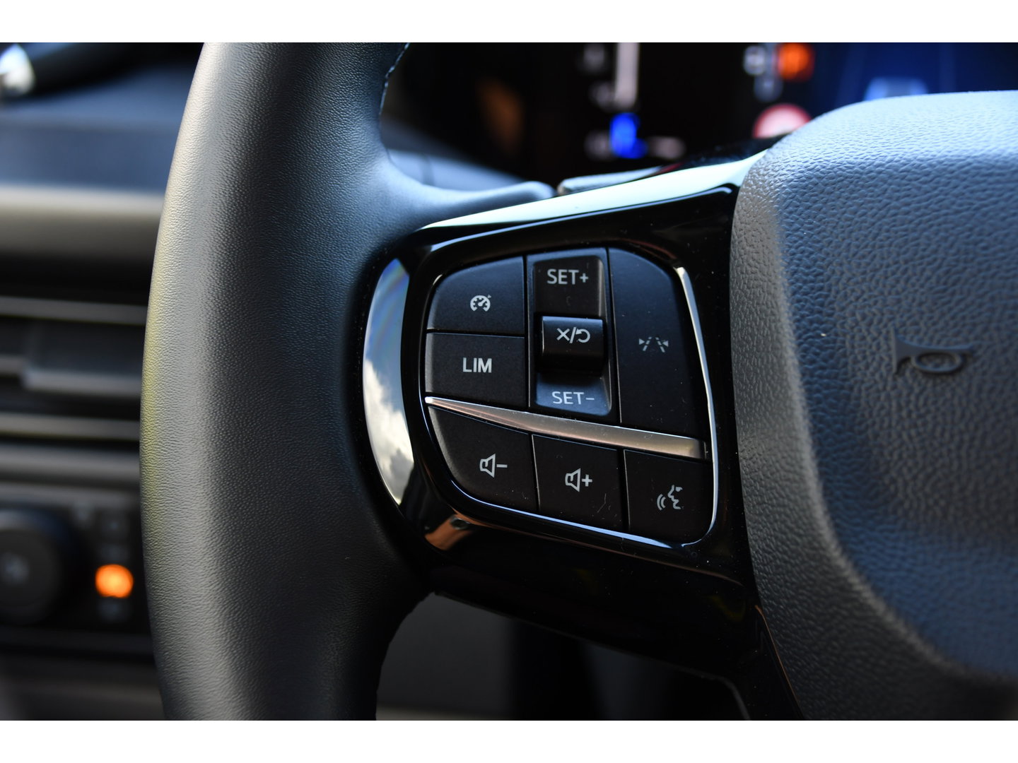 Ford Transit Custom 320 2.0 TDCI L1H1 Sport Virtual, Camera, Carplay, LED, Cruise, 170pk, Automaat, Stoelverwarming, Uniek!