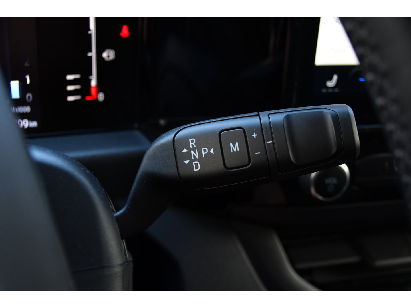 Ford Transit Custom 320 2.0 TDCI L1H1 Sport Virtual, Camera, Carplay, LED, Cruise, 170pk, Automaat, Stoelverwarming, Uniek!