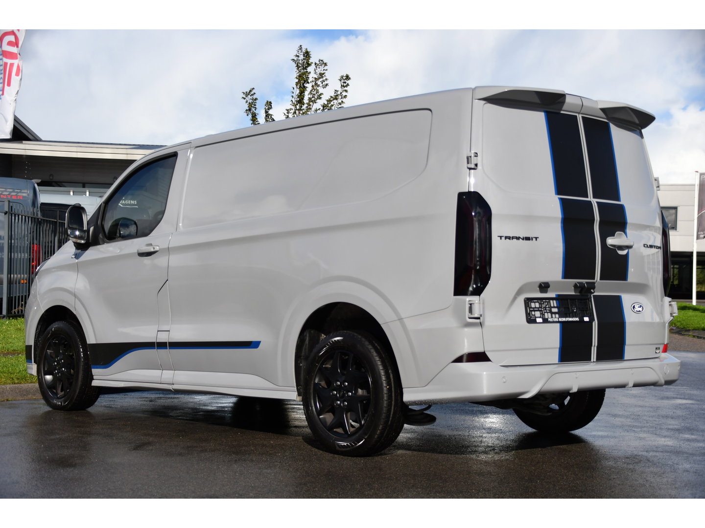 Ford Transit Custom 320 2.0 TDCI L1H1 Sport Virtual, Camera, Carplay, LED, Cruise, 170pk, Automaat, Stoelverwarming, Uniek!