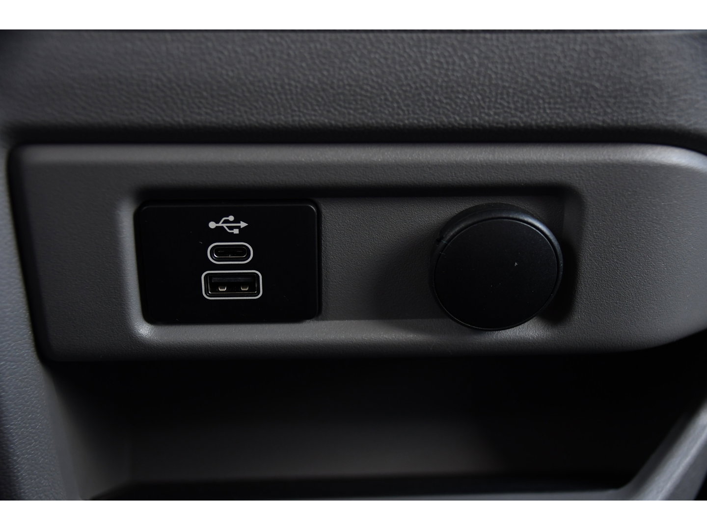 Ford Transit Custom 320 2.0 TDCI L1H1 Sport Virtual, Camera, Carplay, LED, Cruise, 170pk, Automaat, Stoelverwarming, Uniek!