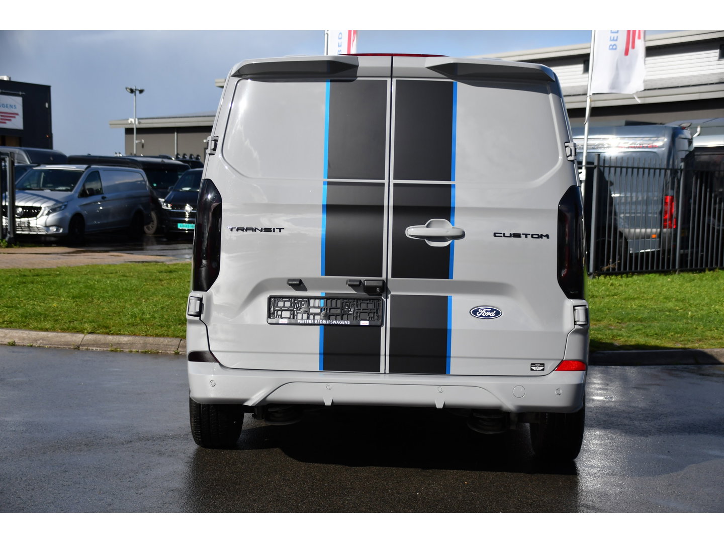 Ford Transit Custom 320 2.0 TDCI L1H1 Sport Virtual, Camera, Carplay, LED, Cruise, 170pk, Automaat, Stoelverwarming, Uniek!