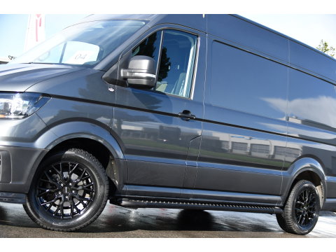 Volkswagen Crafter 35 2.0 TDI L3H3 PB Edition Camera, Cruise, Carplay, 140pk, Trekhaak, Carbolt, Automaat, Sensoren, Geveerde stoel, Uniek!