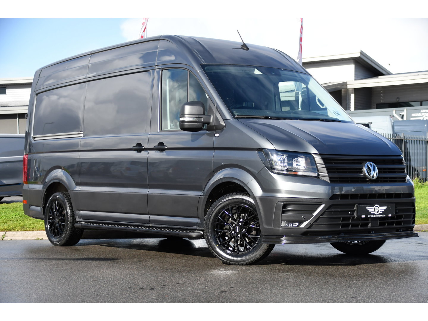 Volkswagen Crafter 35 2.0 TDI L3H3 PB Edition Camera, Cruise, Carplay, 140pk, Trekhaak, Carbolt, Automaat, Sensoren, Geveerde stoel, Uniek!