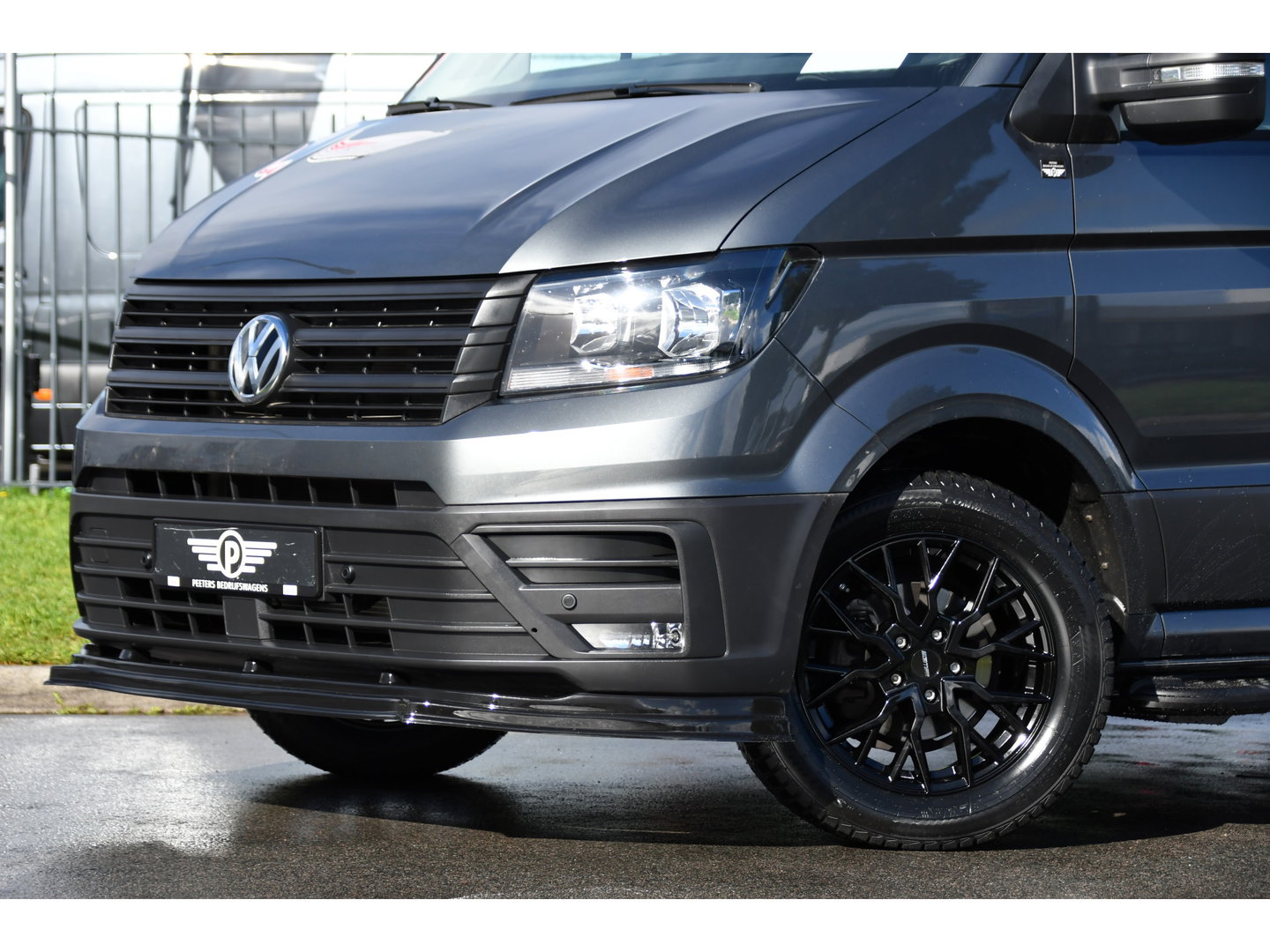 Volkswagen Crafter 35 2.0 TDI L3H3 PB Edition Camera, Cruise, Carplay, 140pk, Trekhaak, Carbolt, Automaat, Sensoren, Geveerde stoel, Uniek!