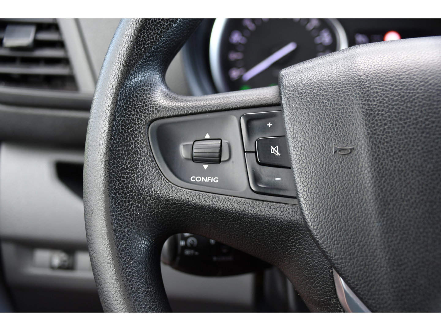 Peugeot Expert 226S 1.6 BlueHDI L2 PB Edition Carplay, Cruise, Sensoren, 115pk, Leder, Multimedia, Uniek!