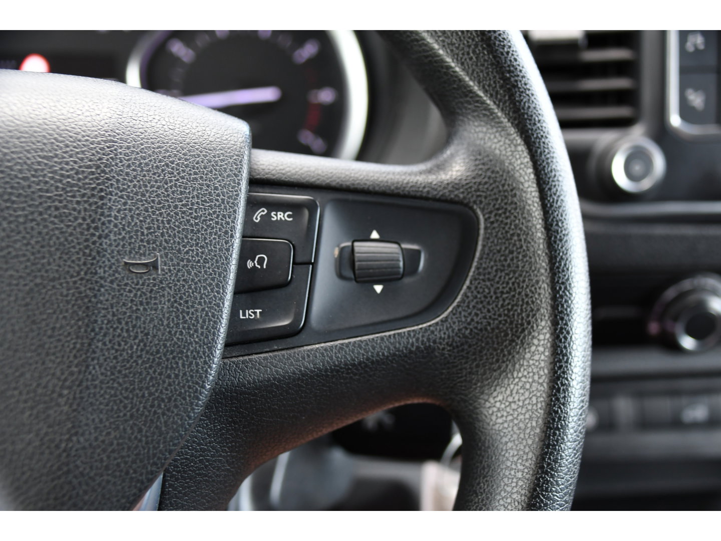 Peugeot Expert 226S 1.6 BlueHDI L2 PB Edition Carplay, Cruise, Sensoren, 115pk, Leder, Multimedia, Uniek!