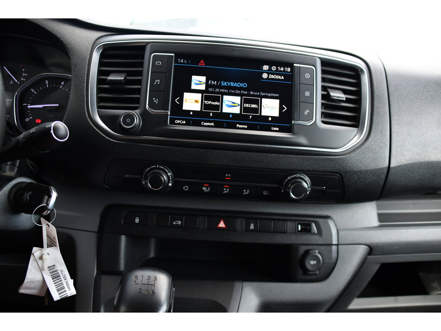 Peugeot Expert 226S 1.6 BlueHDI L2 PB Edition Carplay, Cruise, Sensoren, 115pk, Leder, Multimedia, Uniek!