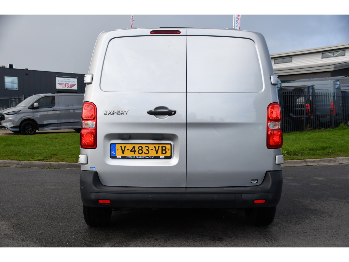 Peugeot Expert 226S 1.6 BlueHDI L2 PB Edition Carplay, Cruise, Sensoren, 115pk, Leder, Multimedia, Uniek!
