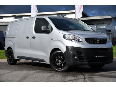 Peugeot Expert 226S 1.6 BlueHDI L2 PB Edition Carplay, Cruise, Sensoren, 115pk, Leder, Multimedia, Uniek!